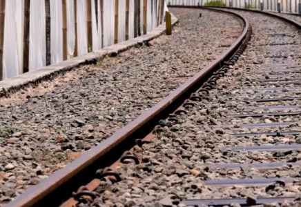 Талдықорғанда теміржолда газ тиелген цистерналар аударылды