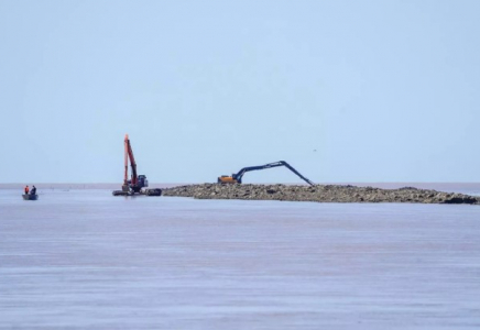 Жайықта су деңгейінің көтерілуіне байланысты бөгеттер нығайтылып жатыр