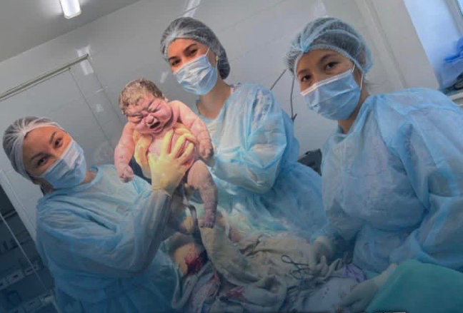 ТҮРКІСТАН: Ордабасыда салмағы 6 келіден асатын сәби дүниеге келді