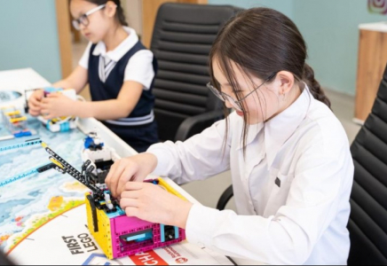 Жемқорлардан тәркіленген қаражат есебінен 89 мыңға жуық оқушы орны пайдалануға берілді