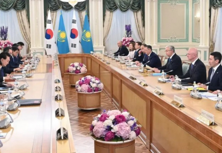 Қасым-Жомарт Тоқаев пен Корея Президенті кеңейтілген құрамда келіссөз жүргізді