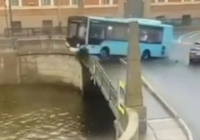 Петербургтегі автобус апаты: Жолаушыларды құтқарған қазақстандық марапатталды