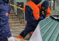 Атырау облысында қатты дауыл ғимарат шатырын ұшырып әкетті