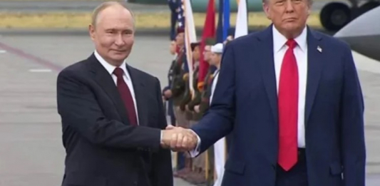 Кремль Путин мен Трамптың не талқылағанын жариялады