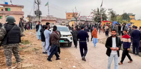 Пәкістан астанасындағы мешітте теракт болды: 30-дан астам адам қаза тапты