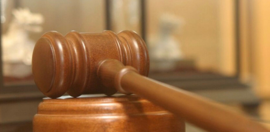 Жасөспірім анасын пышақтап өлтіріп, әжесін жарақаттады: сот үкімі шықты
