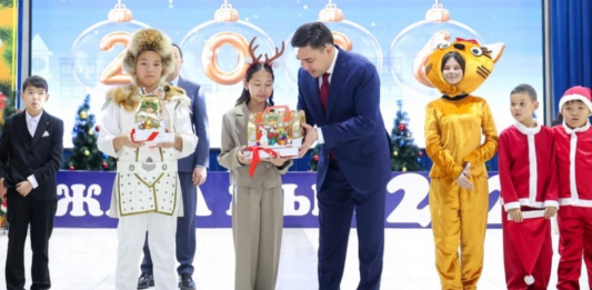 ​ШЫМКЕНТТЕ: БАЛАЛАРҒА АРНАЛҒАН ДӘСТҮРЛІ ПРЕЗИДЕНТ ШЫРШАСЫ ӨТТІ