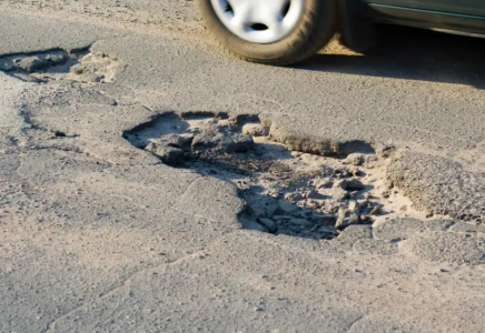 Енді қазақстандықтар жолдардағы шұңқырлар үшін ақы төлемейді