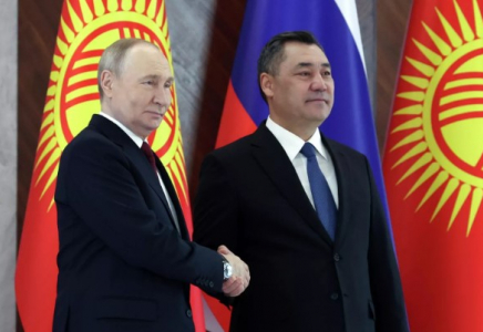 Қырғызстанға мемлекеттік сапар: Владимир Путин Садыр Жапаровпен келіссөз жүргізді