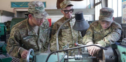 Алматыда Қарулы күштердің жөндеу мамандарының алғашқы легі оқуын аяқтады