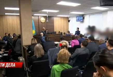 Бишімбаев сотында алқабилерді көрсетіп қойған журналистерге сот шешім шығарды