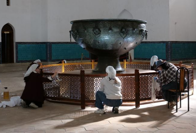 «ТАЗА ҚАЗАҚСТАН»: Қожа Ахмет Ясауи кесенесі маңында тазалық жұмыстары жүргізілді