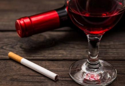 Елімізде ішімдік пен темекі қымбаттайды