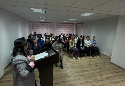 ​ШЫМКЕНТ: QazaqGaz Aimaq ұжымымен Жаңа Конституция жобасы талқыланды