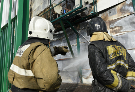 Алматыда салынып жатқан көпқабатты үйден өрт шықты