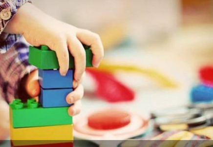 Балабақша балаларды еңбекке баулиды: Жаңа пилоттық жоба іске қосылды