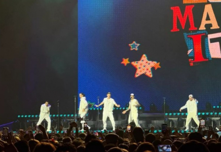 Backstreet Boys тобының Астанадағы концертіне 12 мың турист келді