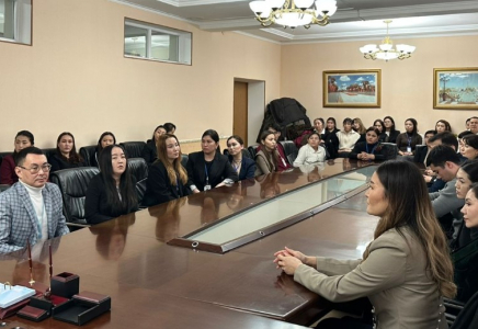 ​«ПАРАСАТ» КОЛЛЕДЖІНІҢ ҰЖЫМЫ ЖАҢА КОНСТИТУЦИЯ ЖОБАСЫН ТАЛҚЫЛАДЫ