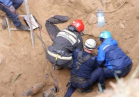 Павлодарда бес жұмысшыны топырақ басып қалды – қаза тапқандар бар