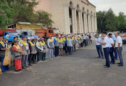 ШЫМКЕНТ: Абай ауданында санитарлық тазалық жұмыстары жүргізілді