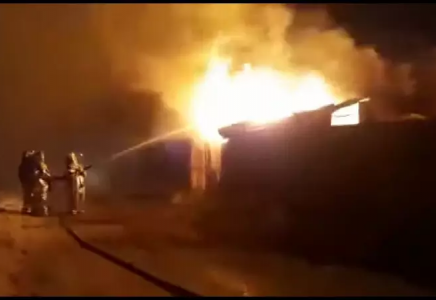 Семейде монша өртеніп, 2 адам зардап шекті