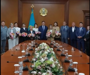 Ғабит Сыздықбеков «Қазақстан Республикасы Парламентіне 30 жыл» мерейтойлық медалін табыстады