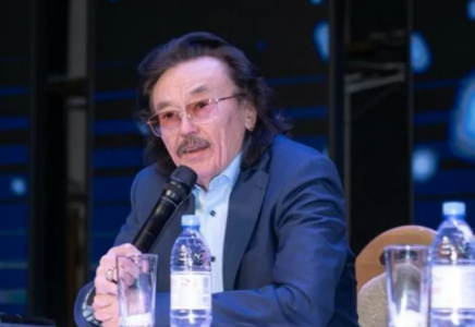 Абай облысындағы мемлекеттік филармонияны күйші Секен Тұрысбеков басқаратын болды