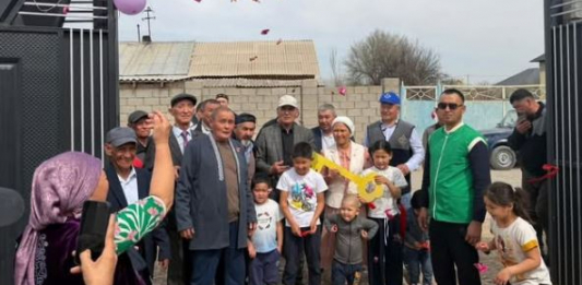 ТҮРКІСТАН: Төрткүл тұрғындары тағы бір жанұяға баспана сыйлады
