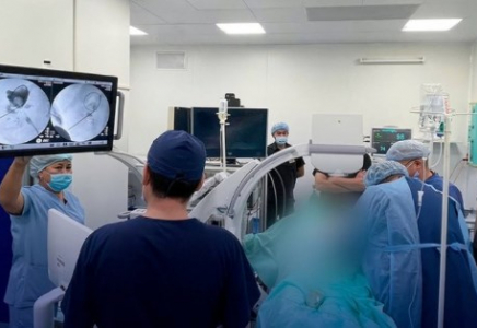 Шымкенттік дәрігерлер алғаш рет бүйрекке минималды инвазивті әдіспен ота жасады