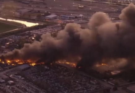 АҚШ-та жүк ұшағы апатқа ұшырап, 3 адам қаза тапты