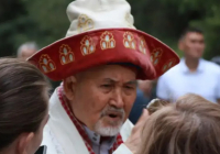 Мафияның кегі: Амантай қажы әйел адамды не себепті итеріп жібергенін айтты