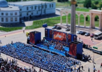 Ақтөбеде 1500 домбырашы бір мезгілде бірге «Көңілашар» күйін тартты