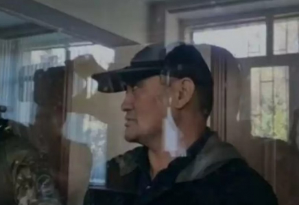 Шекарадағы сым қоршау арқылы: Серік Күдебаевтың елден қалай қашқаны белгілі болды