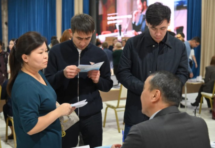 ​ ШЫМКЕНТЕ ПРОШЛА ЯРМАРКА ТРУДА, НА КОТОРОЙ ПРЕДЛОЖЕНО ОКОЛО 2 ТЫСЯЧ РАБОЧИХ МЕСТ