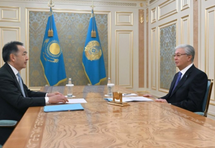 Тоқаев Еуразиялық экономикалық комиссия алқасының төрағасы Бақытжан Сағынтаевты қабылдады