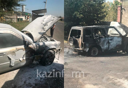  Алматыда қос автокөлік отқа оранды