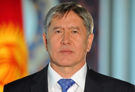 Қырғызстанның бұрынғы президенті Алмазбек Атамбаев мемлекеттік марапаттарынан айырылды