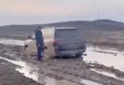 ​Қарағанды облысында балшық құрсауында қалған 18 адам құтқарылды