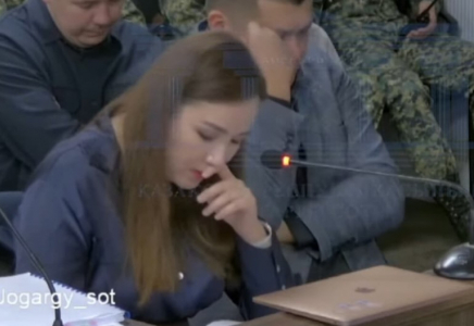 Адвокат Салтанат Нүкенованың мәйітіне жасалған сараптаманы оқыған кезде көз жасына ерік берді