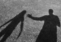 «Өмір бойына сотталады»: Зәкиева Алматыда ВИЧ жұқтырған адамның 13 жасар қызды зорлағанын растады