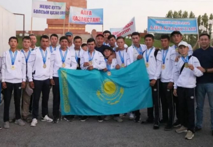 Түркістандық жасөспірімдер Қазақстан чемпионда топ жарды 