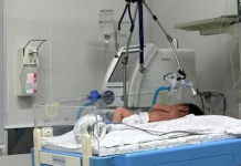 Шымкентте дәрігерлер сирек кездесетін диагнозбен туылған нәрестеге күрделі ота жасап, өмірін сақтап қалды