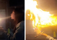 Туған күнінде трендті қайталап, торт үрлеген актриса бетін отқа күйдіріп алды