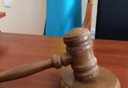 ҰБТ жауаптарын ұрлаған екі адам сотталды