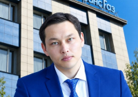 Аса ірі көлемдегі алаяқтық – Алматыда Санжар Боқаевқа қатысты сот процесі басталды