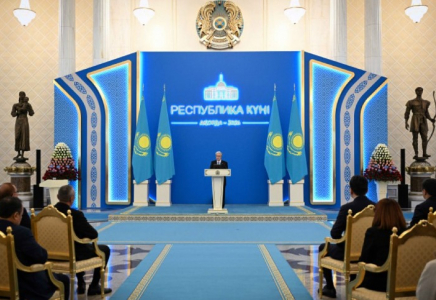Тоқаев Республика күніне арналған салтанатты жиында сөз сөйледі