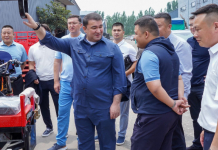 Түркістандық делегация Қытайдағы ірі өндіріс орындарына барды
