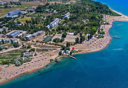 FlyArystan Астана мен Алматыдан Ыстықкөлге маусымдық рейстерді іске қосты