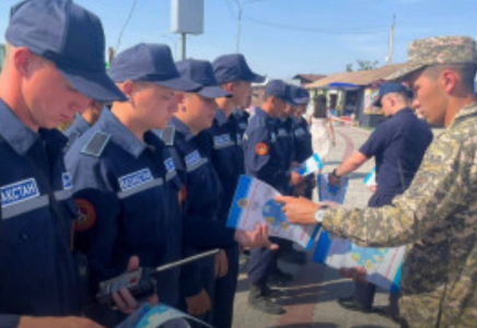 Енді жұмыссыз адамдар жағажайларды патрульдейді