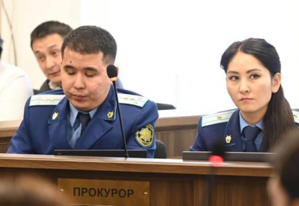 Бишімбаев соты: прокурор мен адвокат сөзге келіп қалды